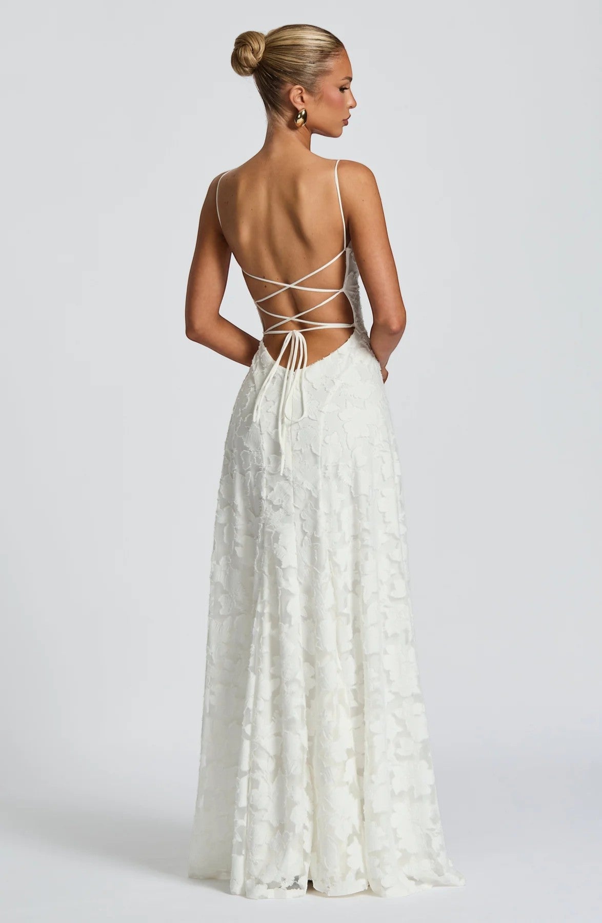 Robe Maxi Femme Dos Nu à Lacets – Corsage Ajusté | Dentelle Texturée