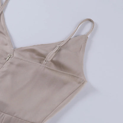 Robe Slip Femme Col V Fendue – Coupe Slim à Bretelles | Drapé Soyeux
