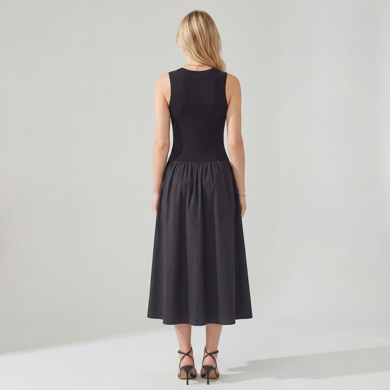 Robe midi femme sans manches en tissu – Coupe évasée ligne A
