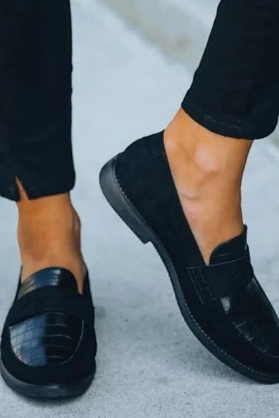 Mocassins Femme Apolline-Fleur – détail de la tige