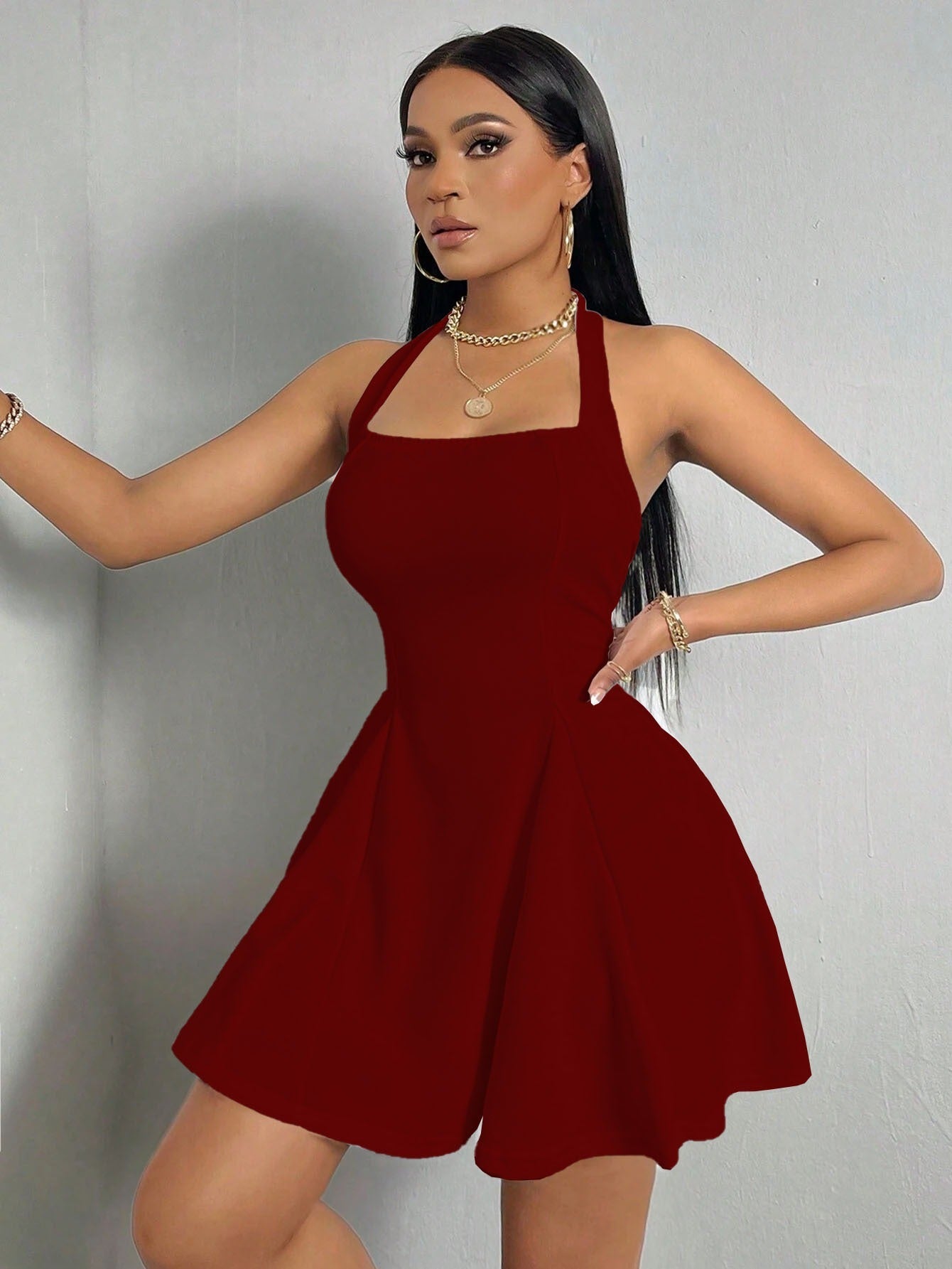 Robe Mini Femme en tissu léger, dos nu, coupe confortable – Menvelo