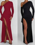 Robe Femme Épaule Dénudée – Coupe Cintrée et Fente Asymétrique