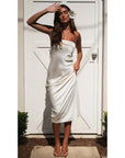 Robe Femme Dos Nu en Satin Tricoté – Encolure Croisée