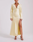 Robe Femme Satinée Manches Longues – Fendue et Élégante