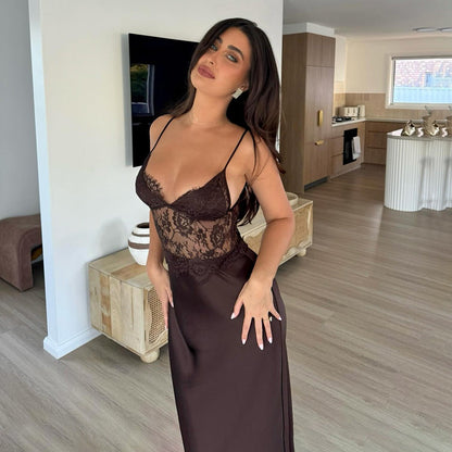 Robe Nuisette Femme à Décolleté V Profond – Dos Nu et Dentelle