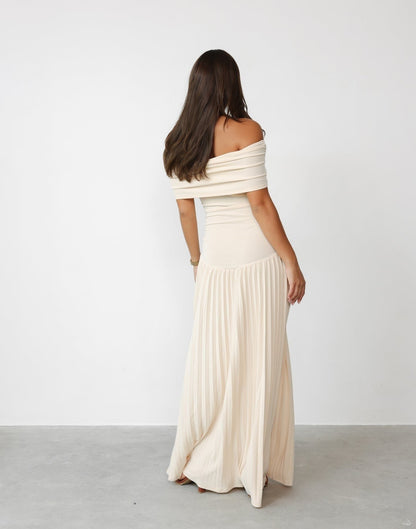 Robe Maxi Femme Épaules Dénudées Plissée – Coupe Fluide et Polyvalente