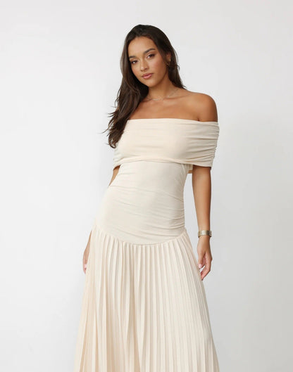 Robe Maxi Femme Épaules Dénudées Plissée – Coupe Fluide et Polyvalente