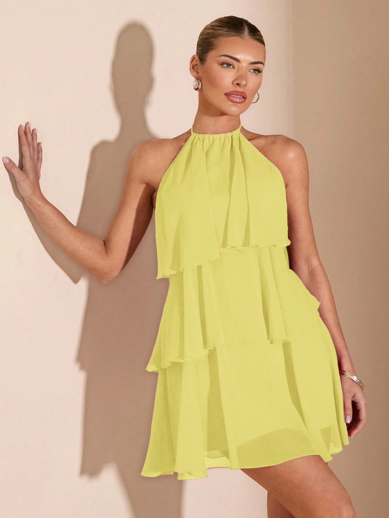Robe Mini Femme en tissu léger, à volants, coupe confortable – Menvelo