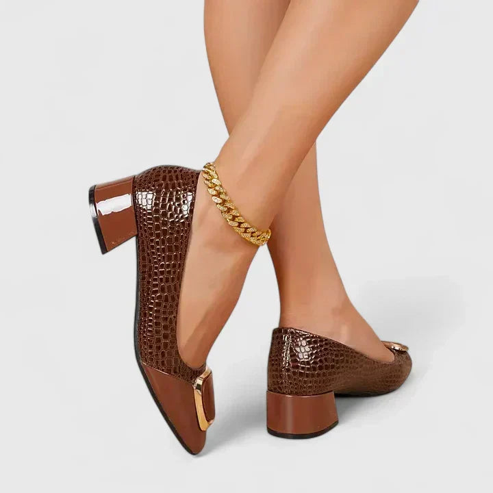 Mocassins Femme Margaux-Romy – détail de la tige