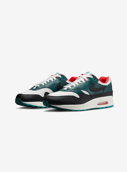Nike Air Max 1 LeBron James Liverpool F.C.