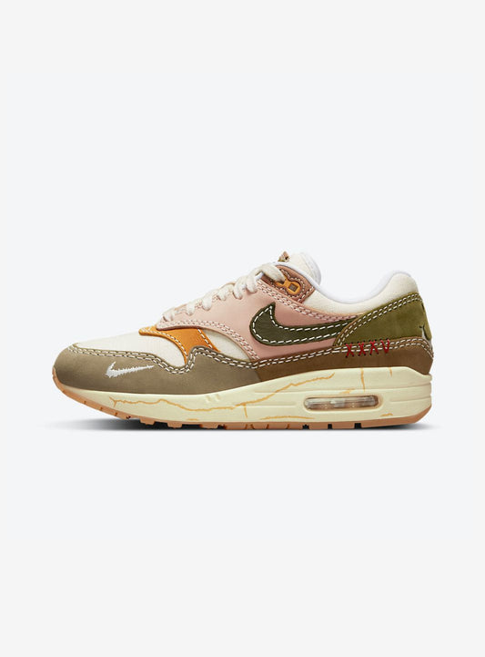 Nike Air Max 1 Premium Wabi-Sabi Baskets Beige Vert Femme - 1
