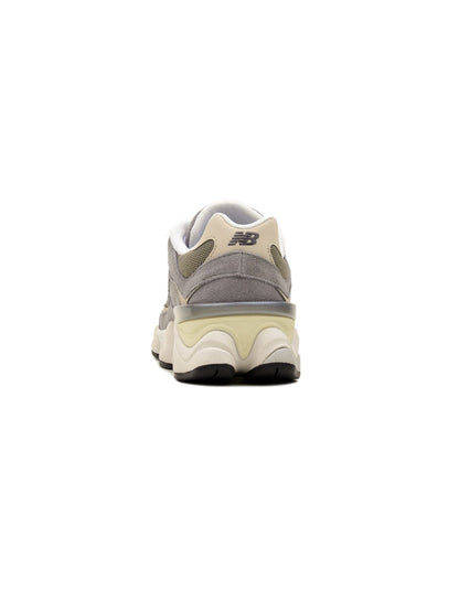 Sneakers Basses New Balance 9060 enfant gris