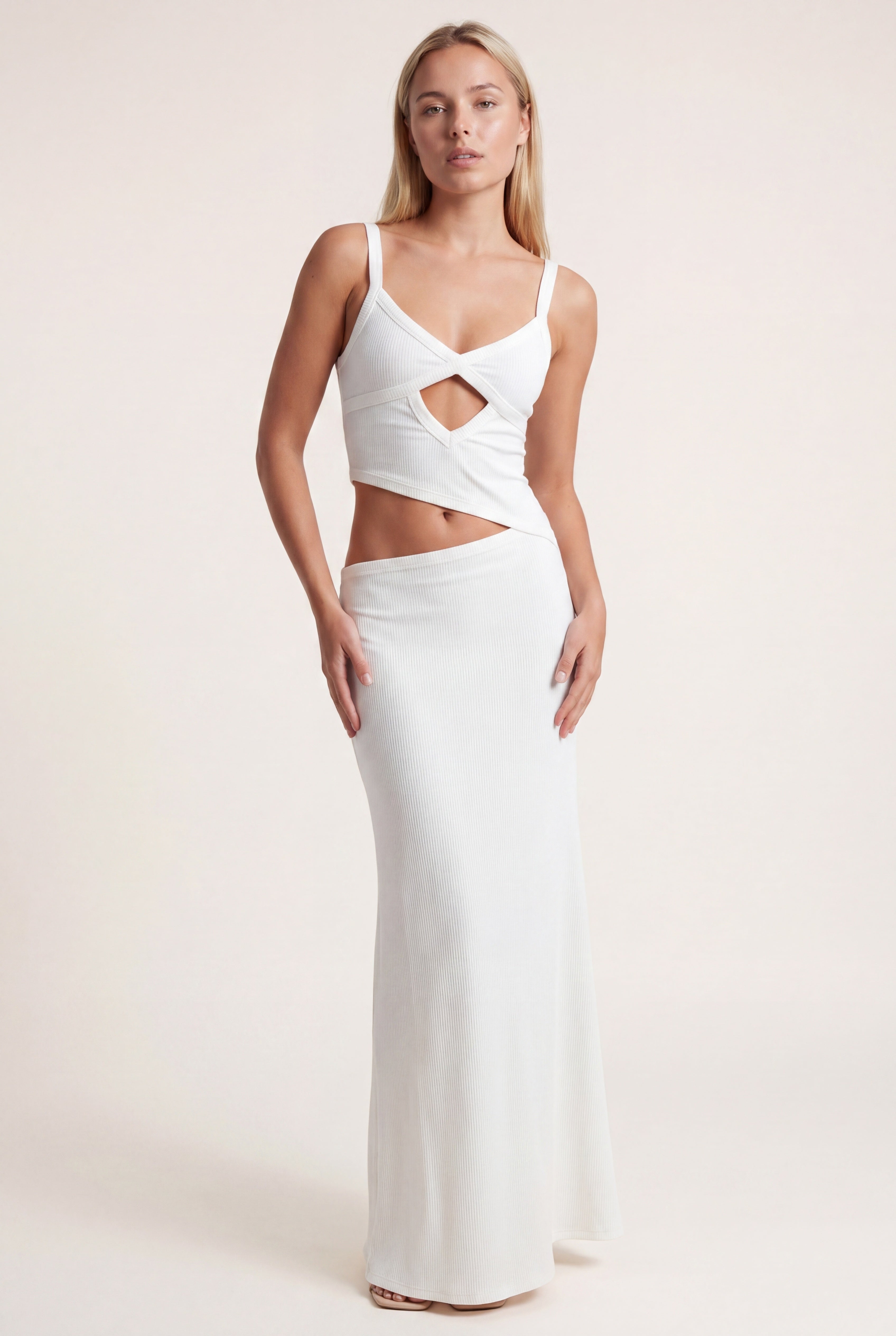 Robe Maxi Femme à Découpes – Dos Nu Bretelles Ajustables à Nouer