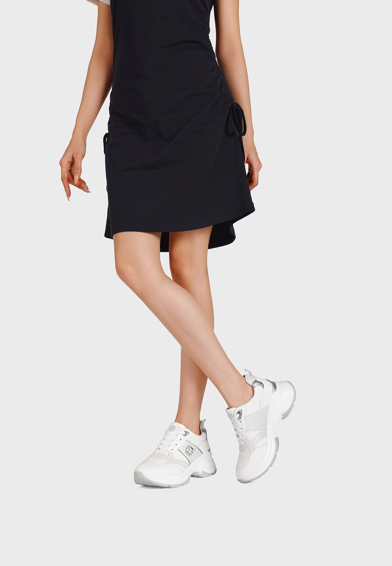 Baskets Femme Prune – détail de la matière