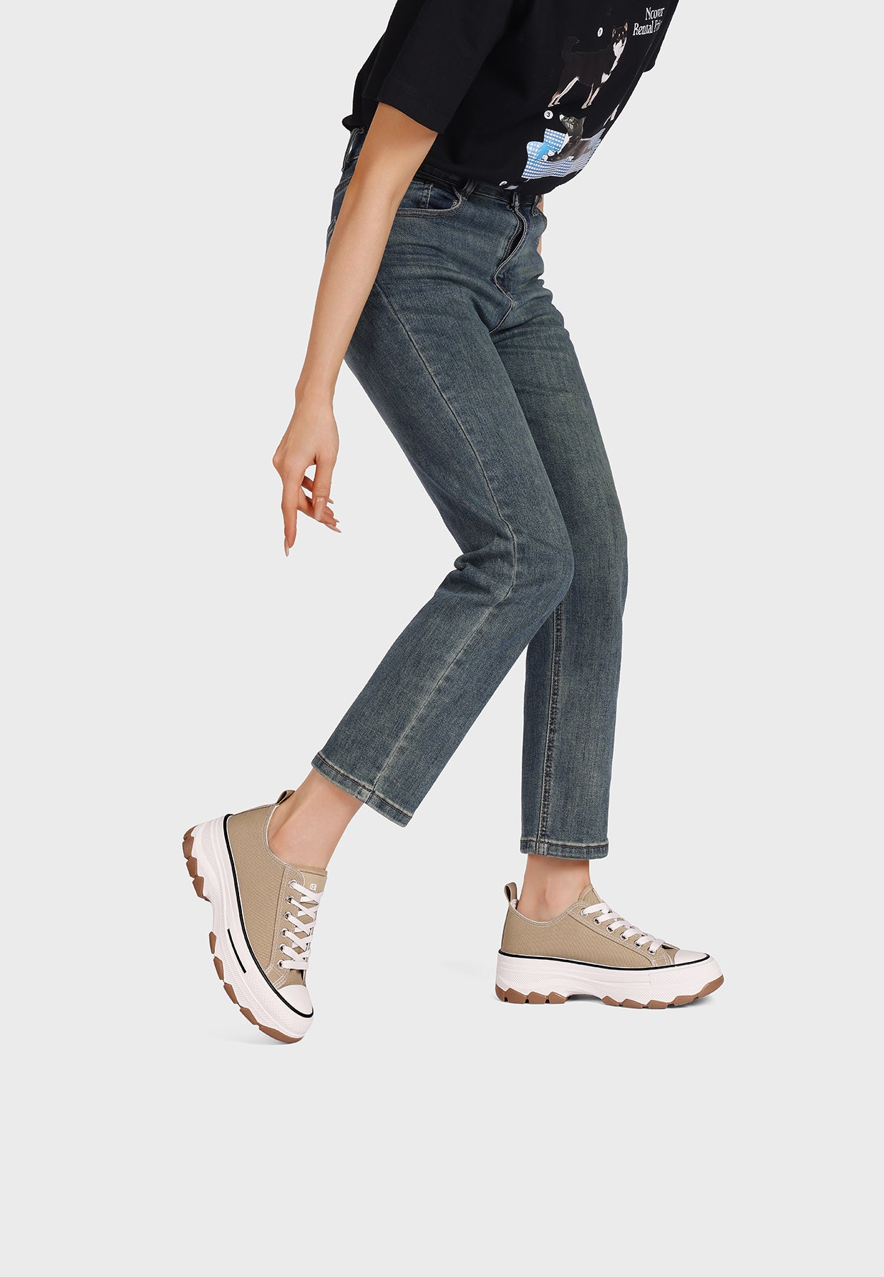 Baskets Femme Delphine – détail de la matière