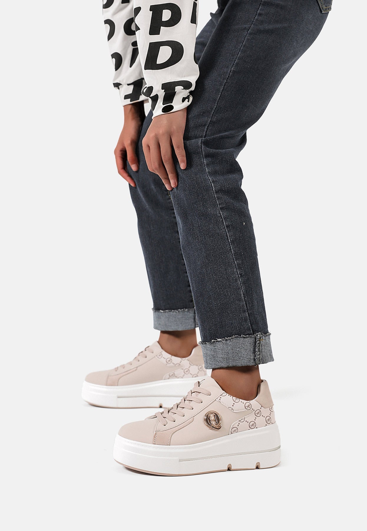 Baskets Femme Fabienne – détail de la matière