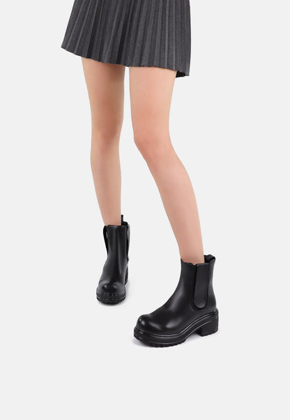 Bottines Chelsea Femme Sasha – détail de la matière