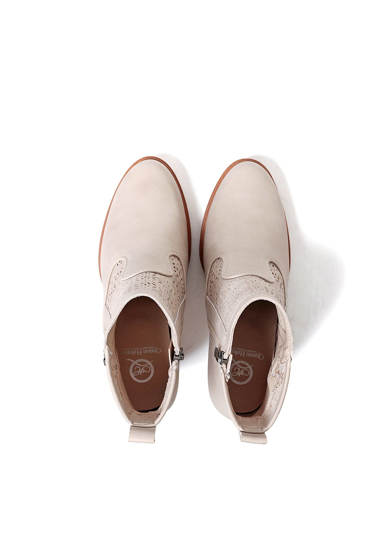 Bottines Femme Inaya – détail de la tige
